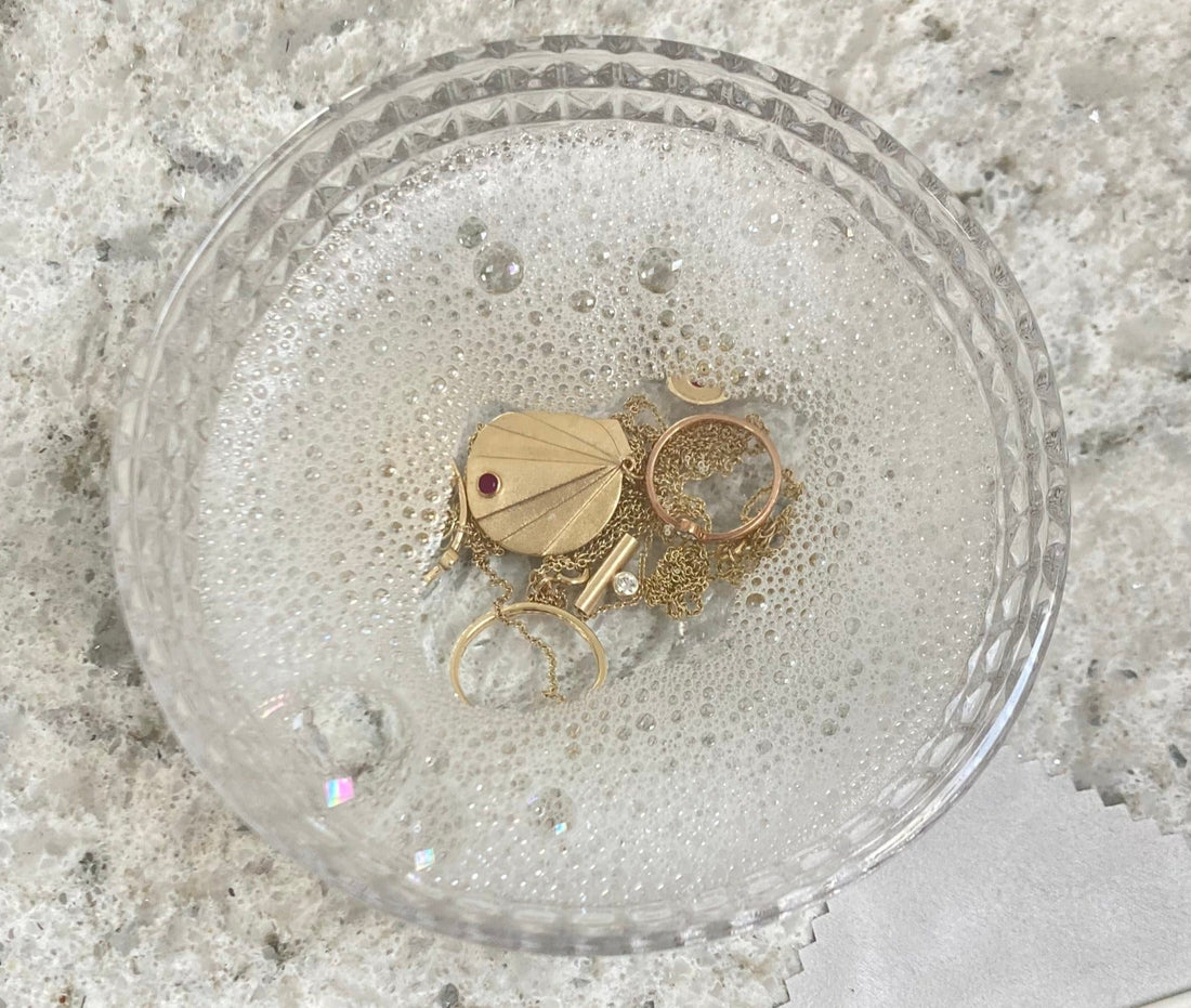 How to Care for Solid Gold and Pearl Jewellery