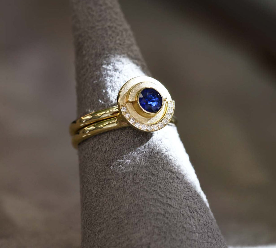 The Symbolic Meaning of Sapphires in Handmade Jewellery