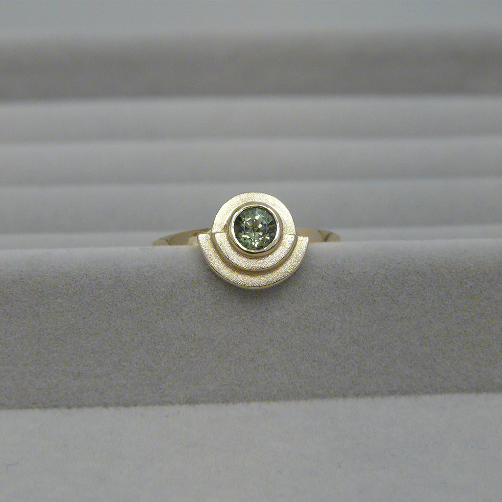GREEN SAPPHIRE DECO RING image 3