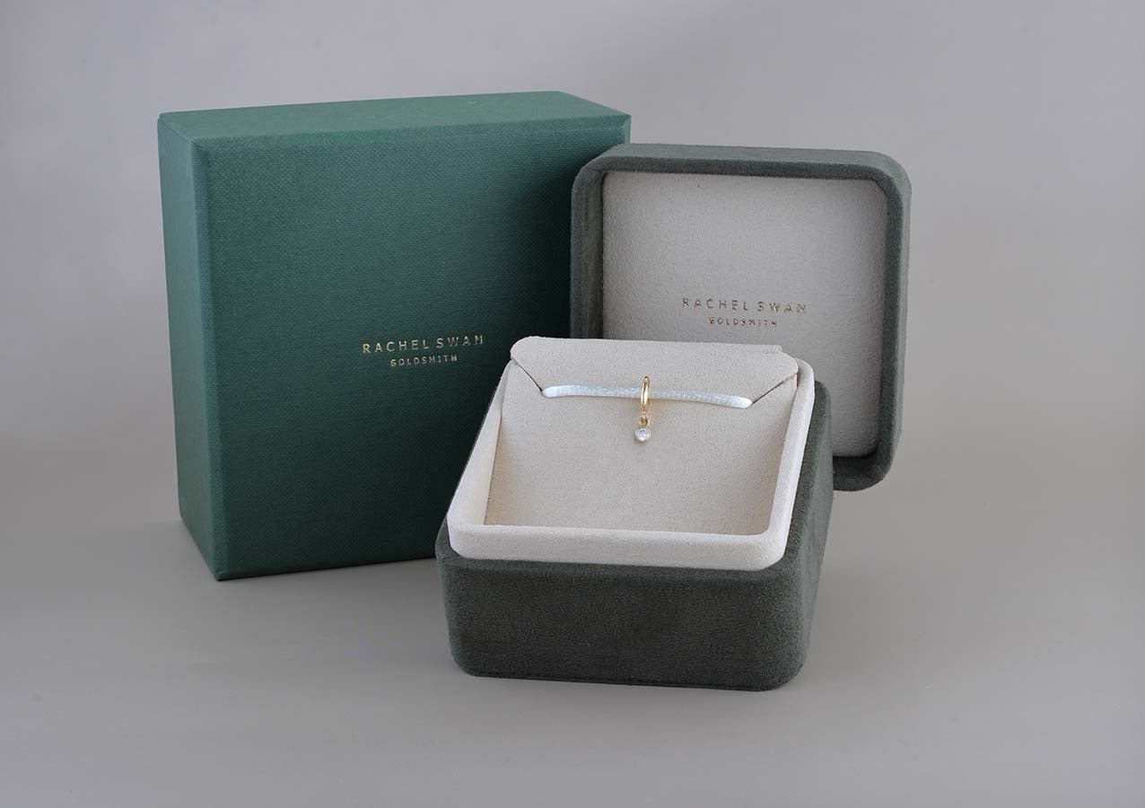 18ct DIAMOND CHARM image 2