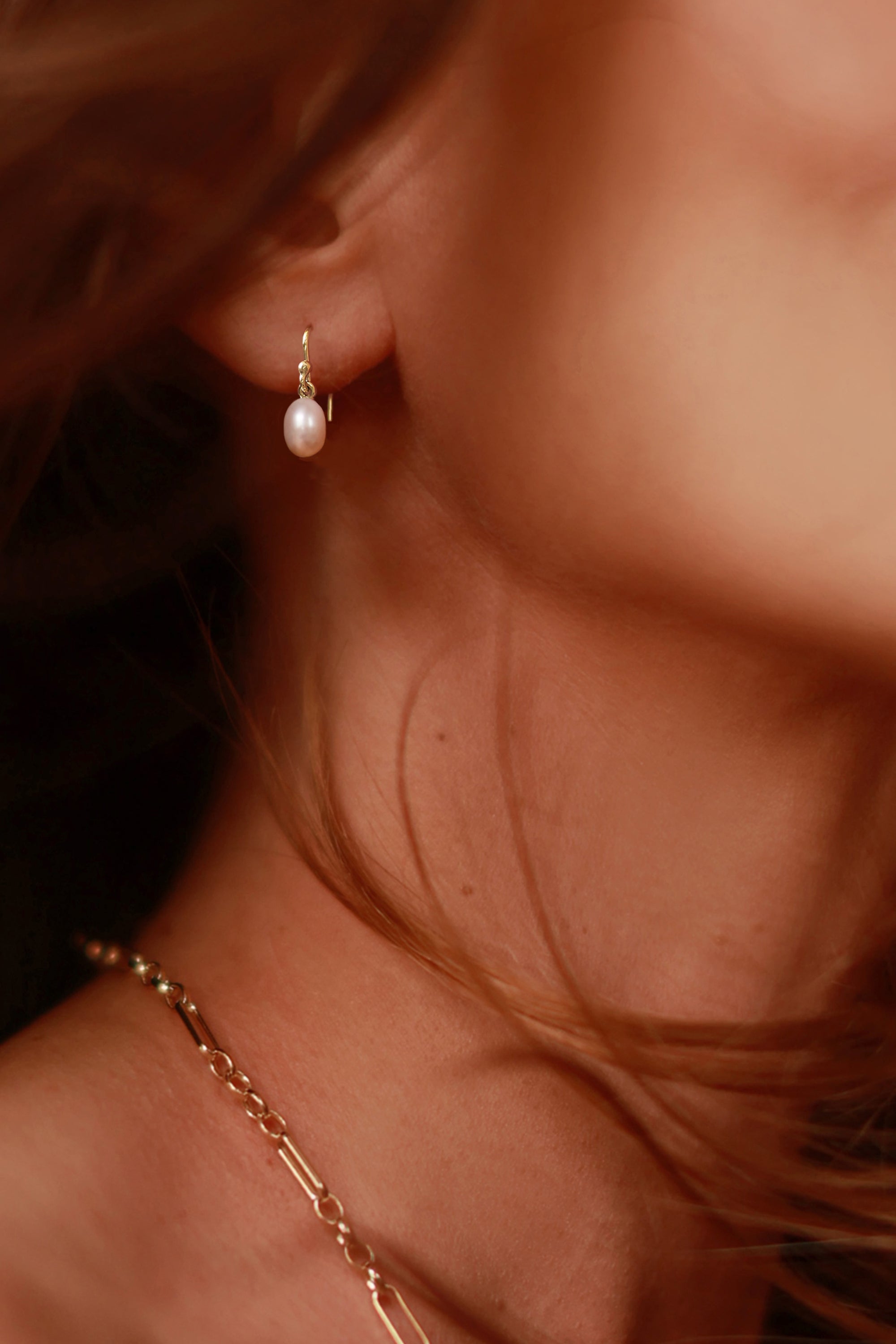MINI OVAL PEARL DROP EARRINGS image 1
