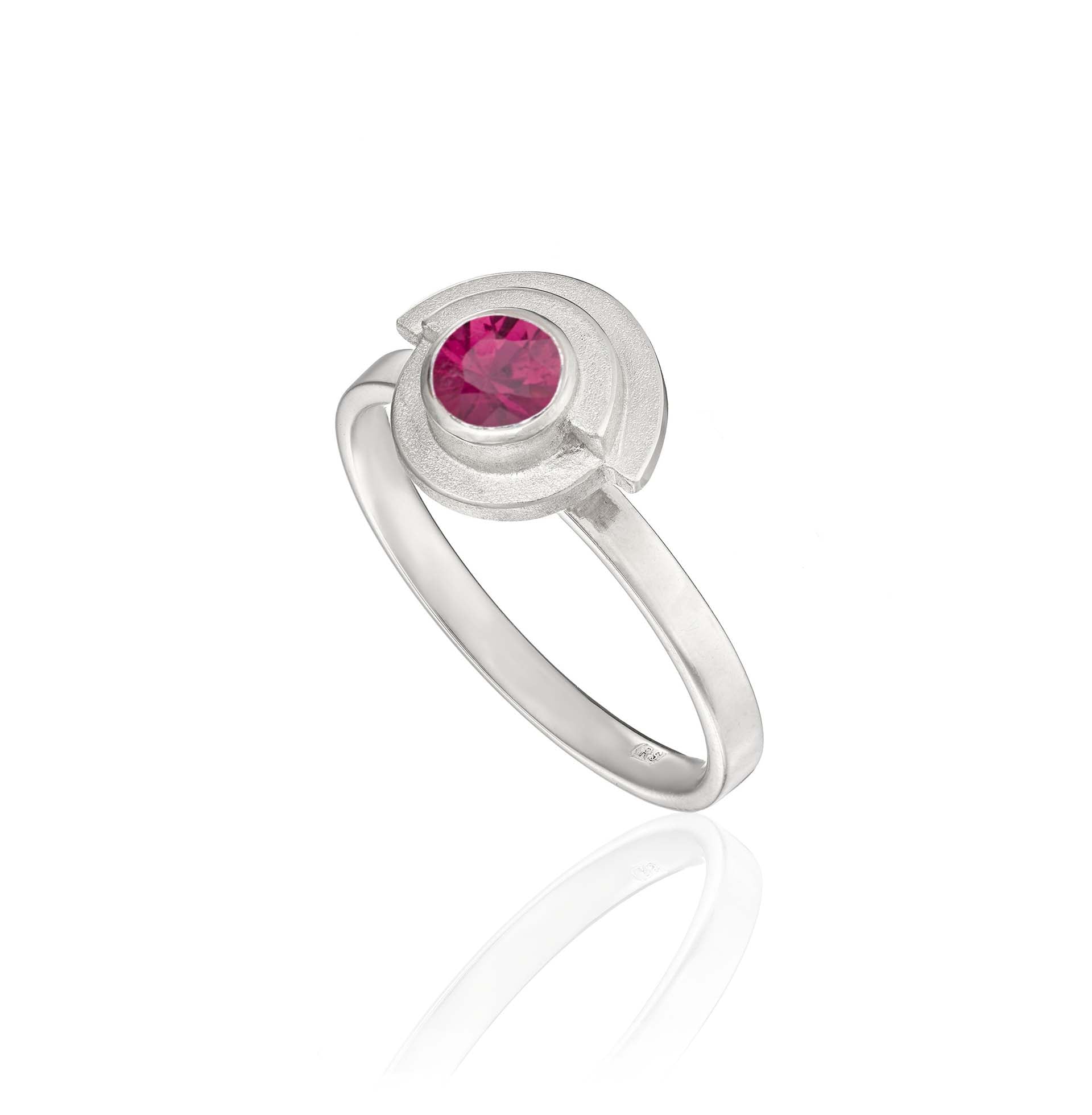 RUBY RING - WHITE GOLD, RUBY & DIAMOND DECO RING SET image 2