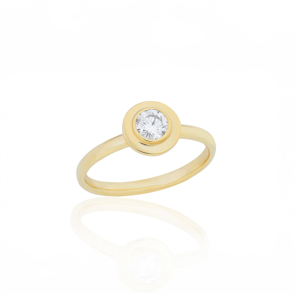 18ct CLASSIC DIAMOND RING image 1