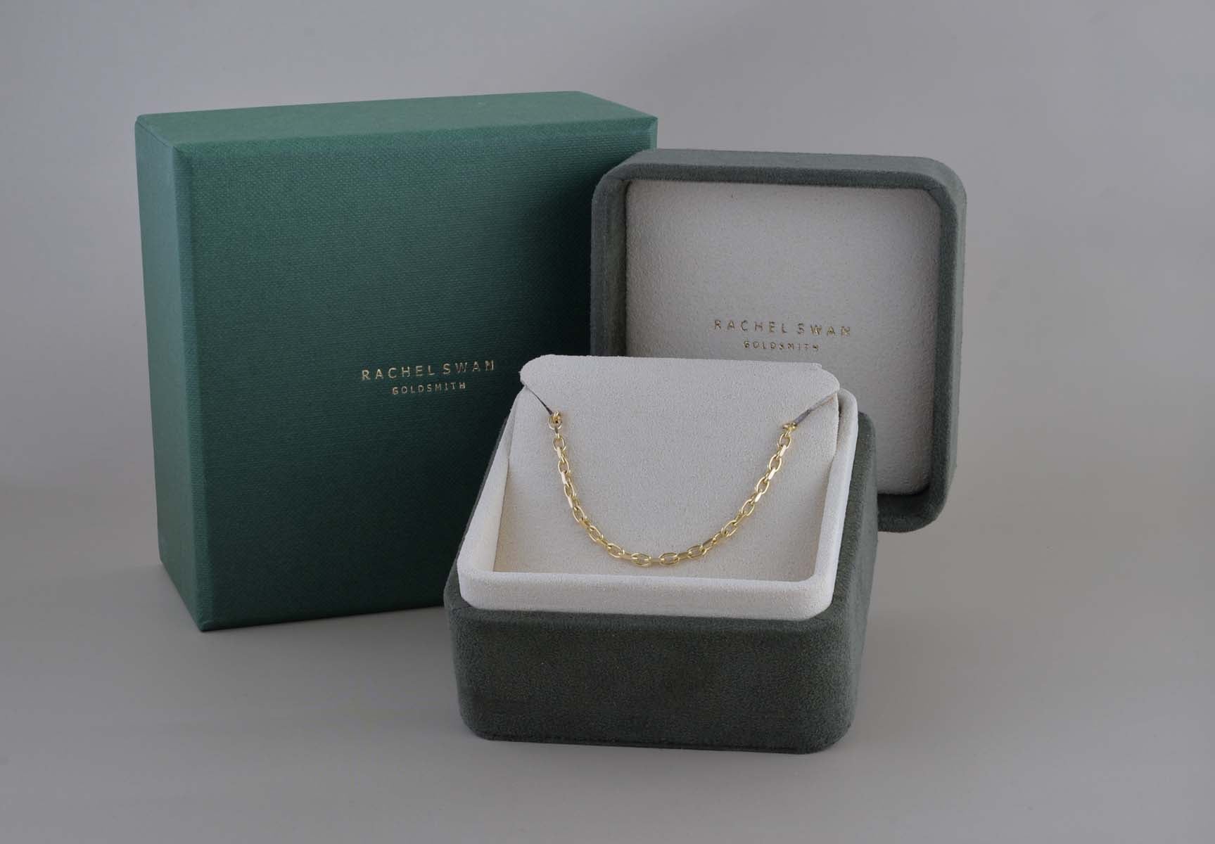 18ct Heavy Trace Chain