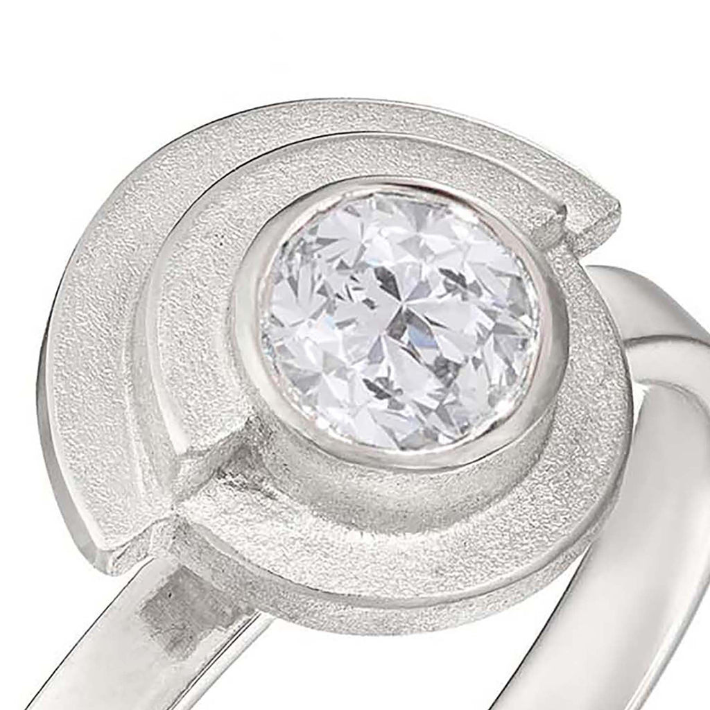 White Gold Diamond Deco Ring