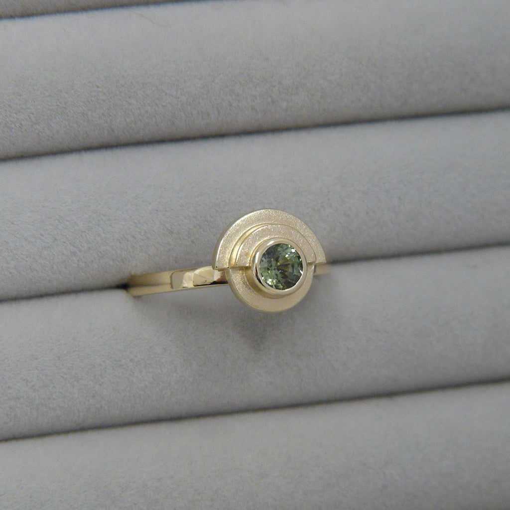 GREEN SAPPHIRE DECO RING image 4