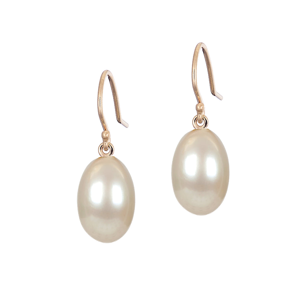 gold pearl drop earrings, handmade in Dublin by Rachel Swan Goldsmith