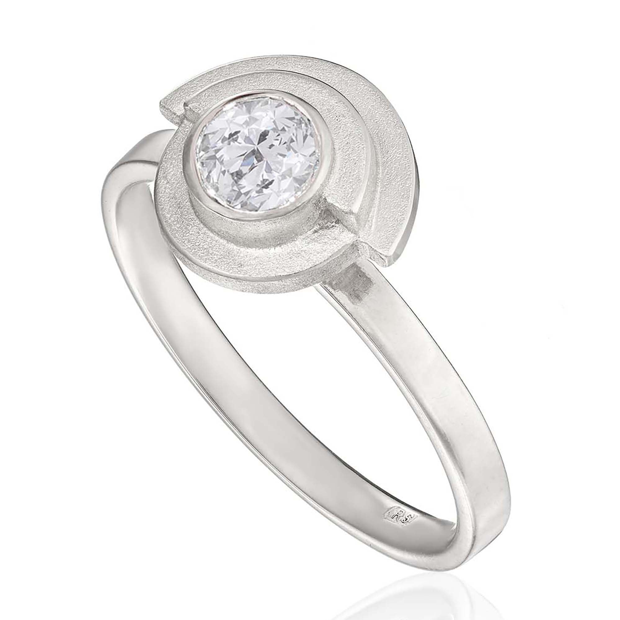 White Gold Diamond Deco Ring